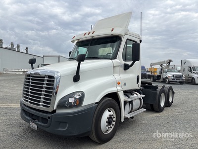 2017 Freightliner Cascadia 125 6x4 Cabeza Tractora Cabina Corta