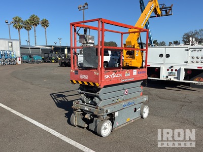 2016 Skyjack SJIII 3219 Electric Scissor Lift