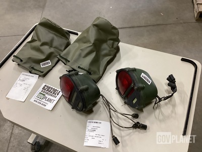 (2) Vehicular Taillights & (2) Lamp Covers