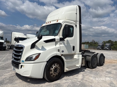 2020 Freightliner Cascadia 116 6x4 Cabeza Tractora Cabina Corta
