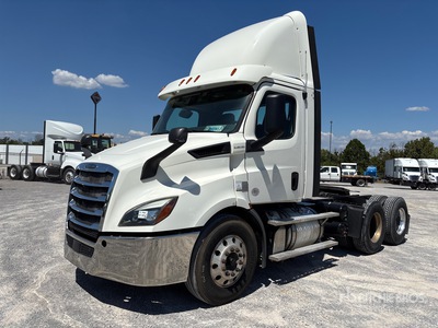 2019 Freightliner Cascadia 116 6x4 Day Cab Truck Tractor