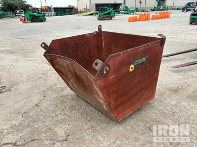 2015 Grainger 5PKF8 48 in Small trash hopper