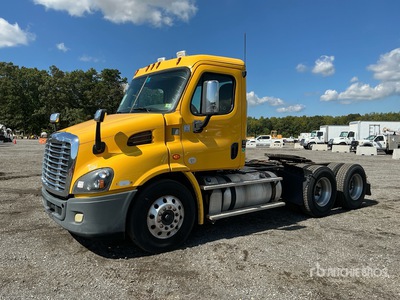2017 Freightliner Cascadia 113 6x4 T/A Day Cab Truck Tractor