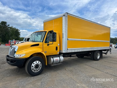 2019 International 4300 4x2 Moving Van Truck