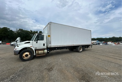 2018 International 4300 4x2 Camion fourgon