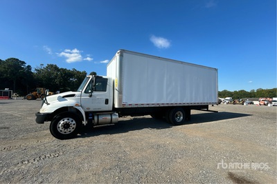 2017 International 4300 4x2 Van Truck