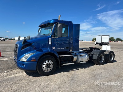 2019 Volvo VNR300 6x4 T/A Day Cab Truck Tractor