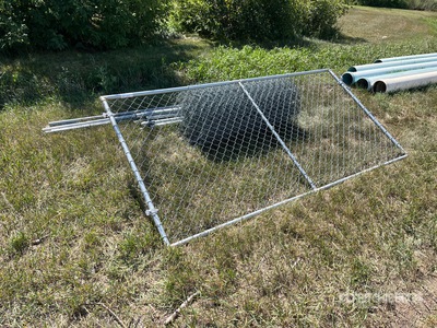 90 ft Chain Link Fence