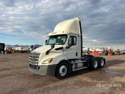2019 Freightliner Cascadia 116 6x4 Cabeza Tractora Cabina Corta
