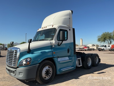 2019 Freightliner Cascadia 125 6x4 تراكتور شاحنة نهارية (ثنائية المحور)