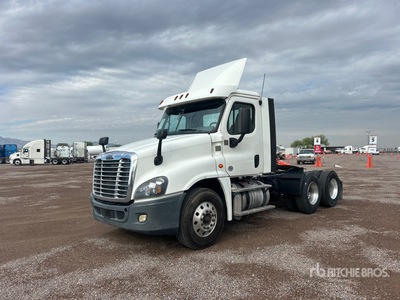 2019 Freightliner Cascadia 125 6x4 T/A Day Cab Truck Tractor