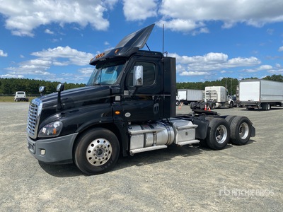 2018 Freightliner Cascadia 125 6x4 T/A Day Cab Truck Tractor