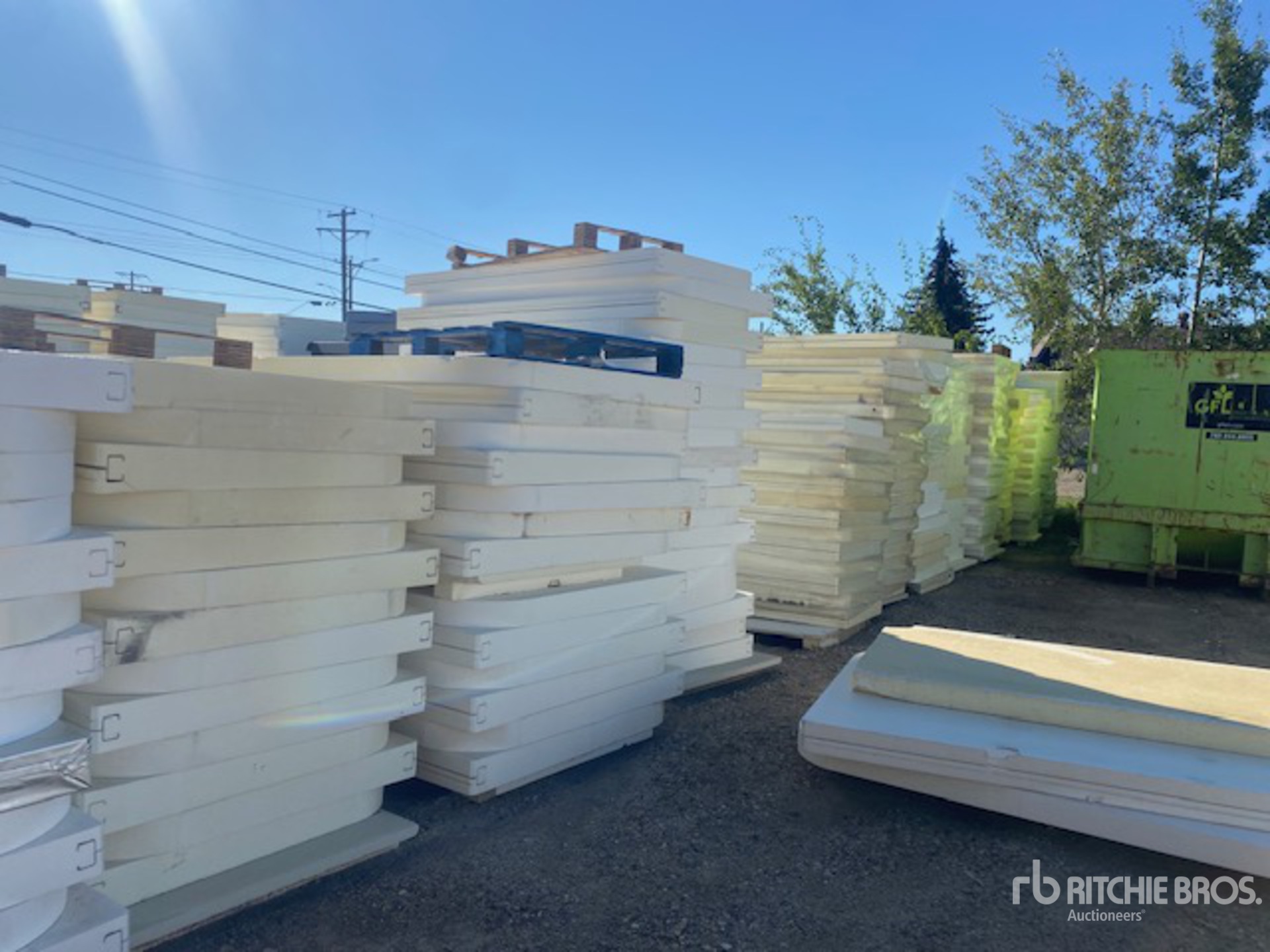 Quantity of (200) Foam Insulation