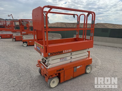 2017 Snorkel S3219E Electric Scissor Lift