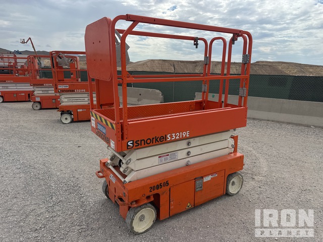 ELEVADOR TIJERA 2017 SNORKEL S3219E