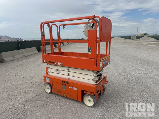 ELEVADOR TIJERA 2017 SNORKEL S3219E