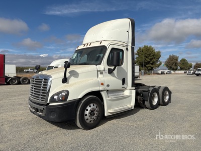 2018 Freightliner Cascadia 125 6x4 T/A Day Cab Truck Tractor