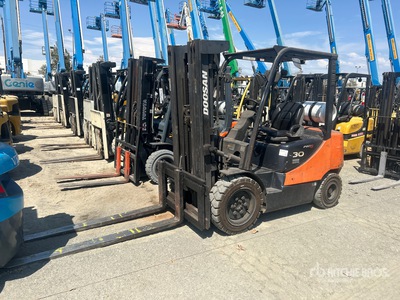 Doosan G30P-5 4750 lb Cushion Tire Chariot Élévateur
