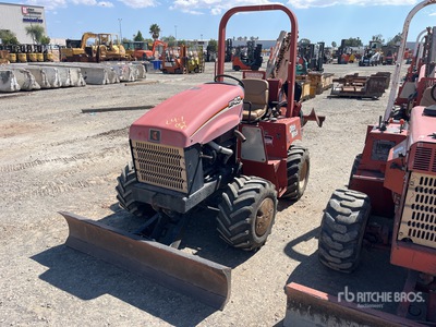 2006 Ditch Witch RT-40 4x4 Scavatrincea