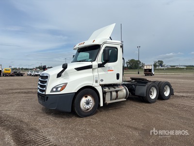 2018 Freightliner Cascadia 126 6x4 Day Cab Truck Tractor