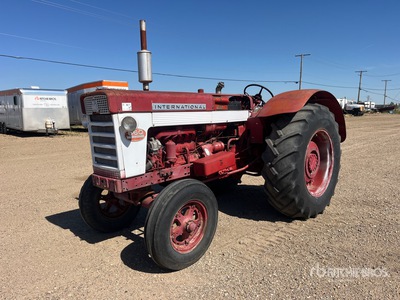 International 660 Tracteur agricole 2WD