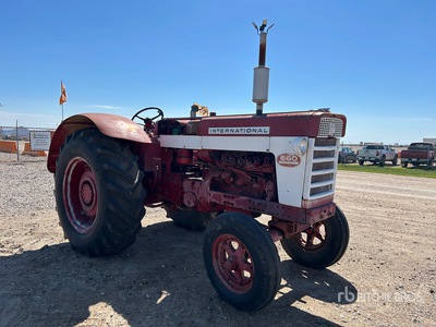 International 660 Tracteur agricole 2WD