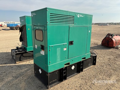 2012 Cummins DSKBA-1205514 25 kW Skid-Mounted 発電機セット (250-749 kw/310-950 kva)