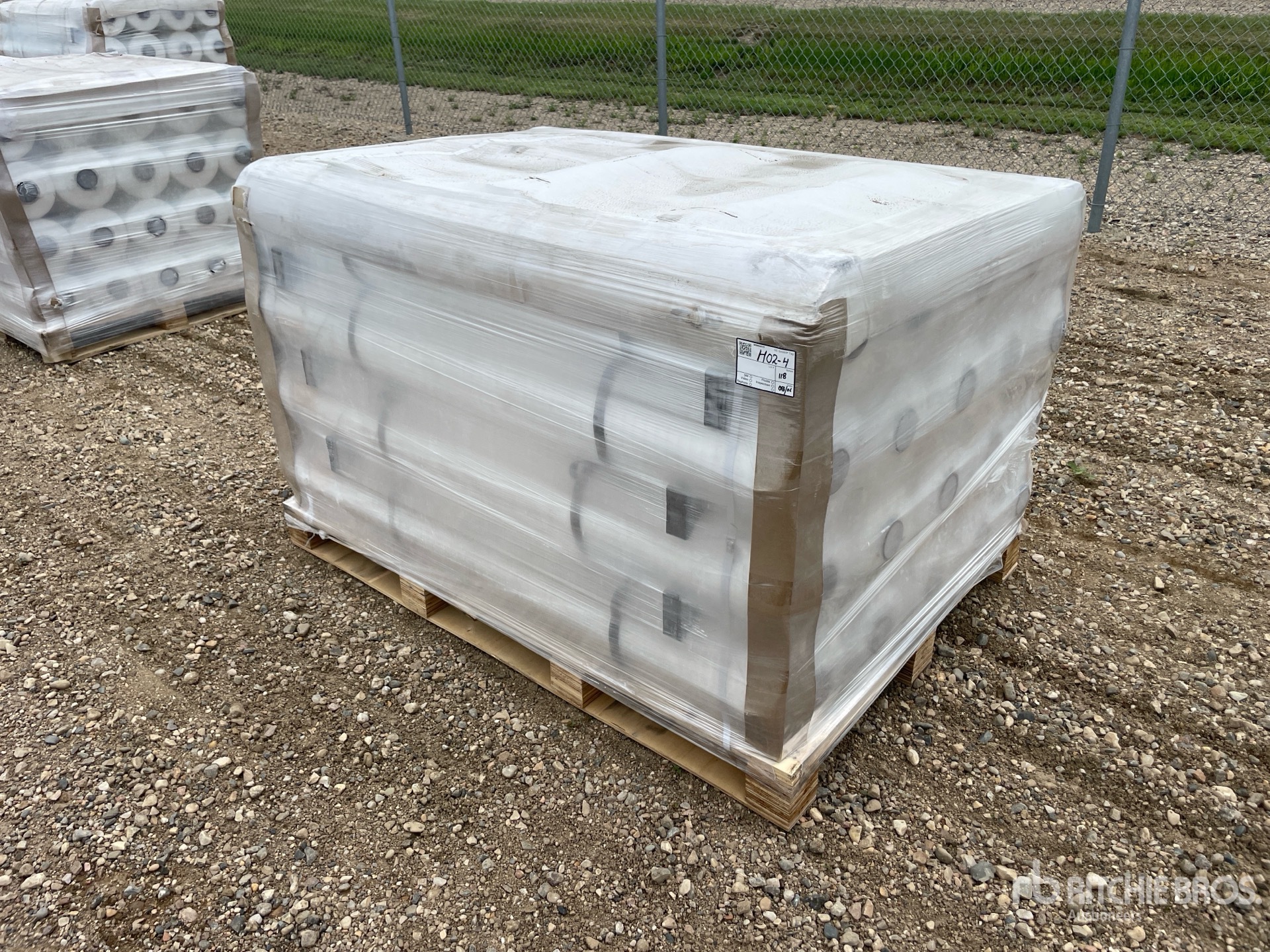 Quantity of (20) 64 in x 7000 ft Net Wrap 穀物取扱い機械 (Unused)