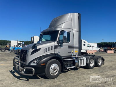 2019 Volvo VNR 6x4 T/A Day Cab Truck Tractor