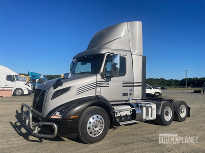 2019 Volvo VNR 6x4 T/A Day Cab Truck Tractor