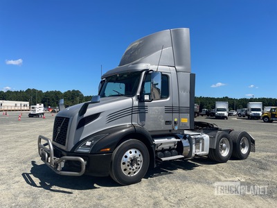 2019 Volvo VNR 6x4 T/A Day Cab Truck Tractor