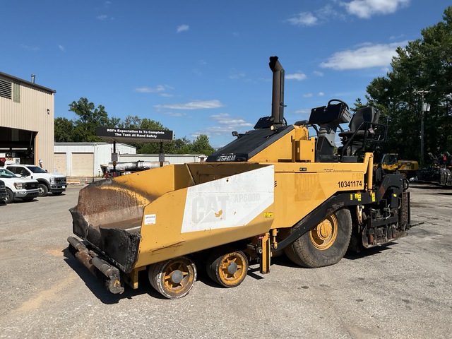 2011 Caterpillar AP-600D