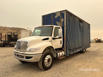 2021 International MV607 4x2 Curtain side Furgoneta caja cerrada