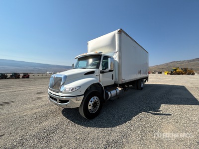 2020 International MV607 4x2 Moving Van Truck