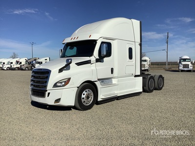 2020 Freightliner Cascadia 126 6x4 T/A Sleeper Truck Tractor