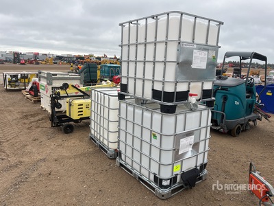 Quantity of (3) 1000 L Chemical Totes