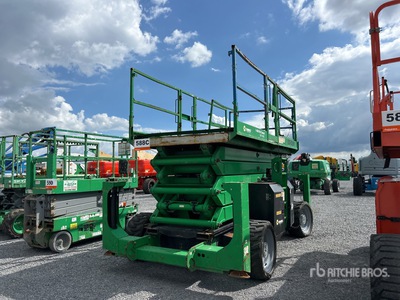 2014 Genie GS-5390 4x4 Diesel Elevador de Tijera / Scissor Lift