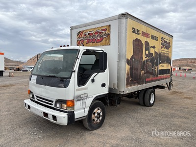 1999 Isuzu NPR 4x2 Autocarro furgonato