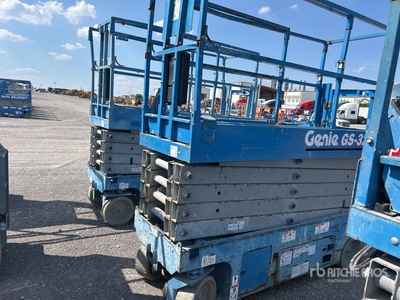 2015 Genie GS3232 Electric Piattaforma aerea verticale