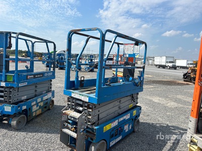 2016 Genie GS1930 シザーリフト