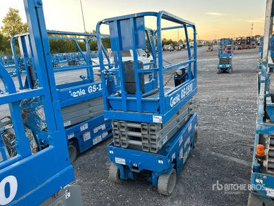 2015 Genie GS-1930 Electric Scissor Lift