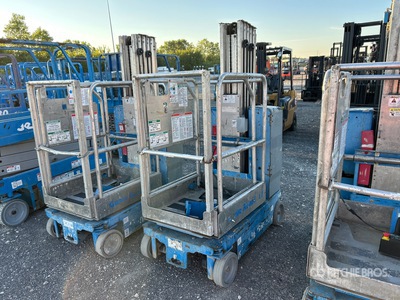2015 Genie GR-20 Vertical Mast Lift