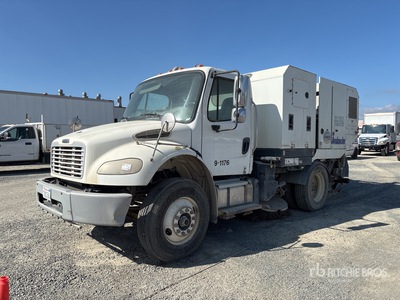 2016 Schwarze 16M6TE251 on 2016 Freightliner M2 106 Autocarro spazzatrice
