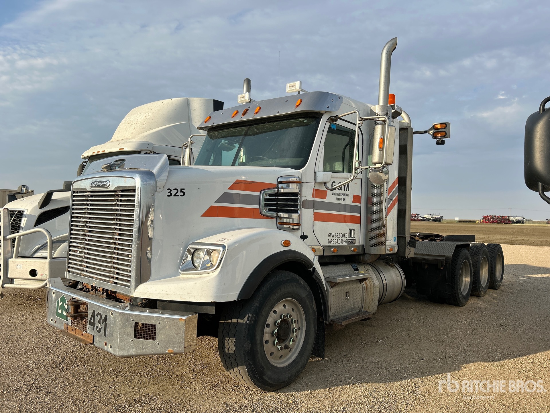 2015 Freightliner 122SD 8x6 Logging Tri/A Sleeper Truck Tractor