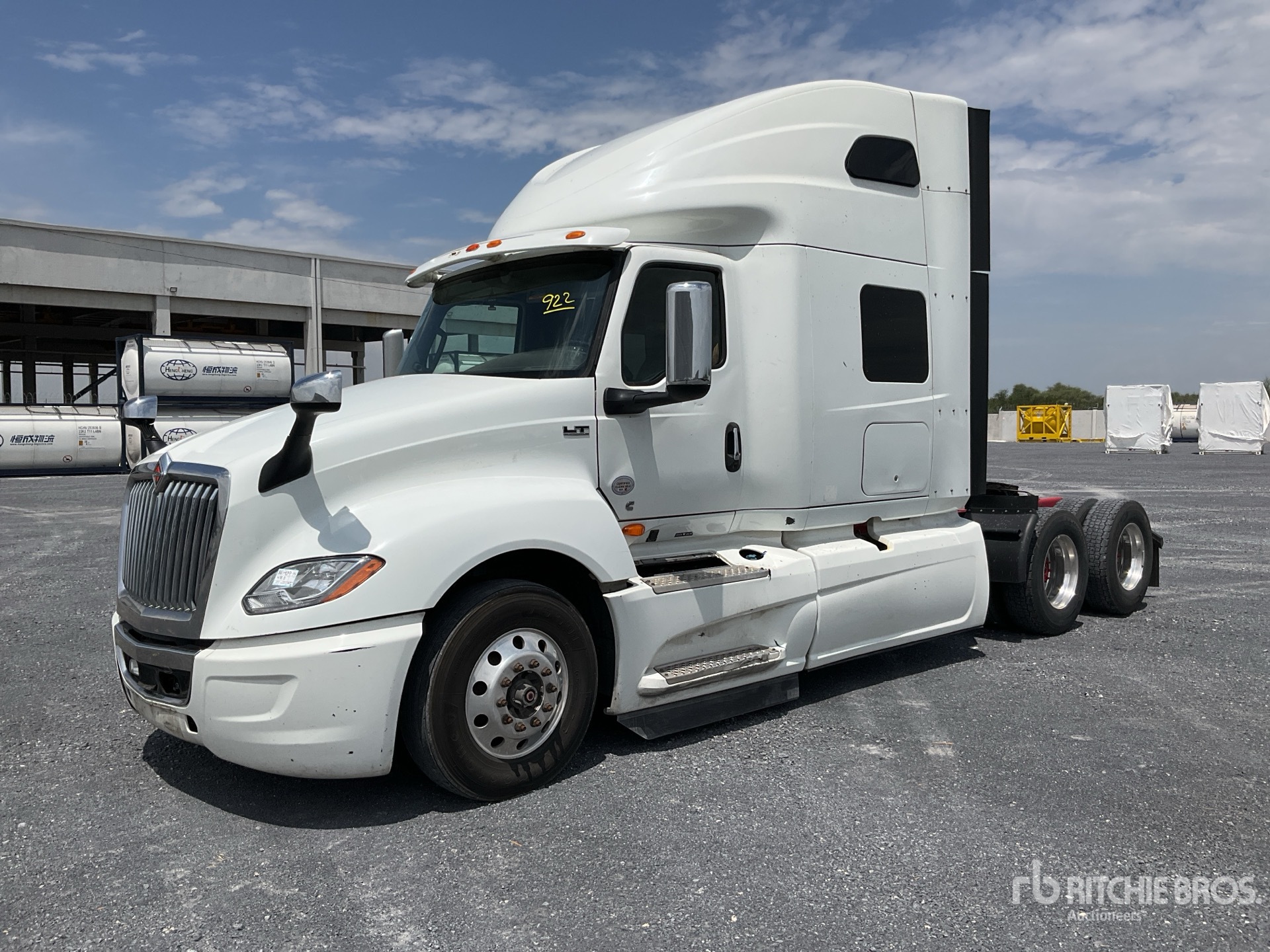 2021 International LT625 6x4 Tractocamion con Dormitorio / T/A Sleeper Truck Tractor