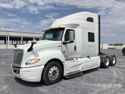 2021 International LT625 6x4 Tractocamion con Dormitorio / T/A Sleeper Truck Tractor