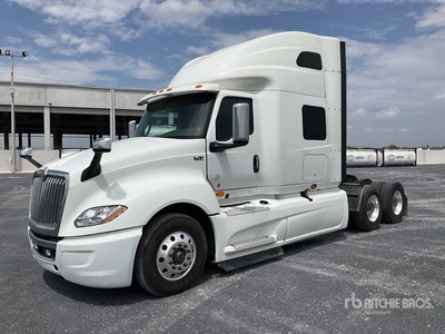 2020 International LT625 6x4 Tractocamion con Dormitorio / T/A Sleeper Truck Tractor