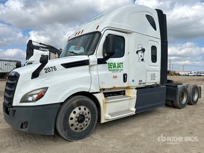 2019 Freightliner Cascadia 6x4 T/A Sleeper Truck Tractor