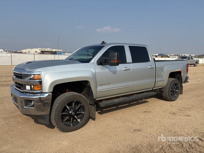 2018 Chevrolet Silverado 2500 HD 4x4 Crew Cab Pickup