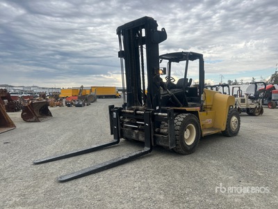 2009 Yale 33100 lb Pneumatic Tire Forklift
